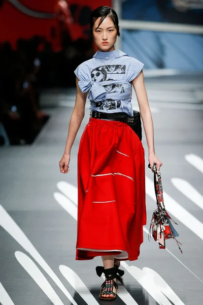 Look 35